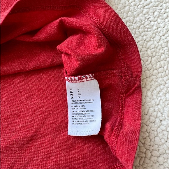 American Eagle Men’s Red T-Shirt - Picture 6 of 6